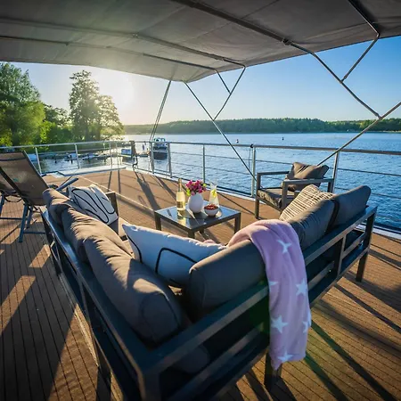 Hausboot Woma D13 *