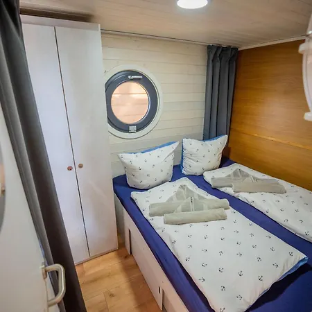 Hausboot Woma D13
